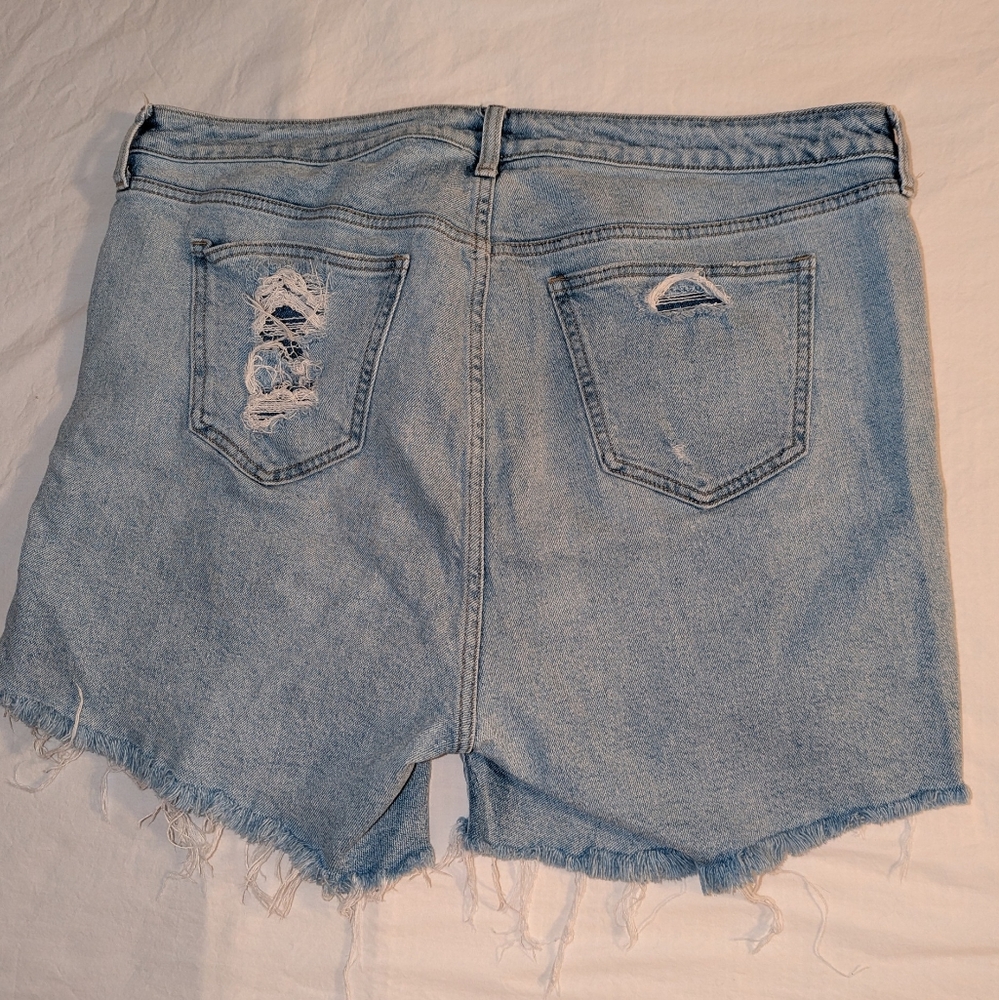 Torrid Women's Shorts Jean  distressed cutoff denim size 16 Stars See Photos - Picture 7 of 7